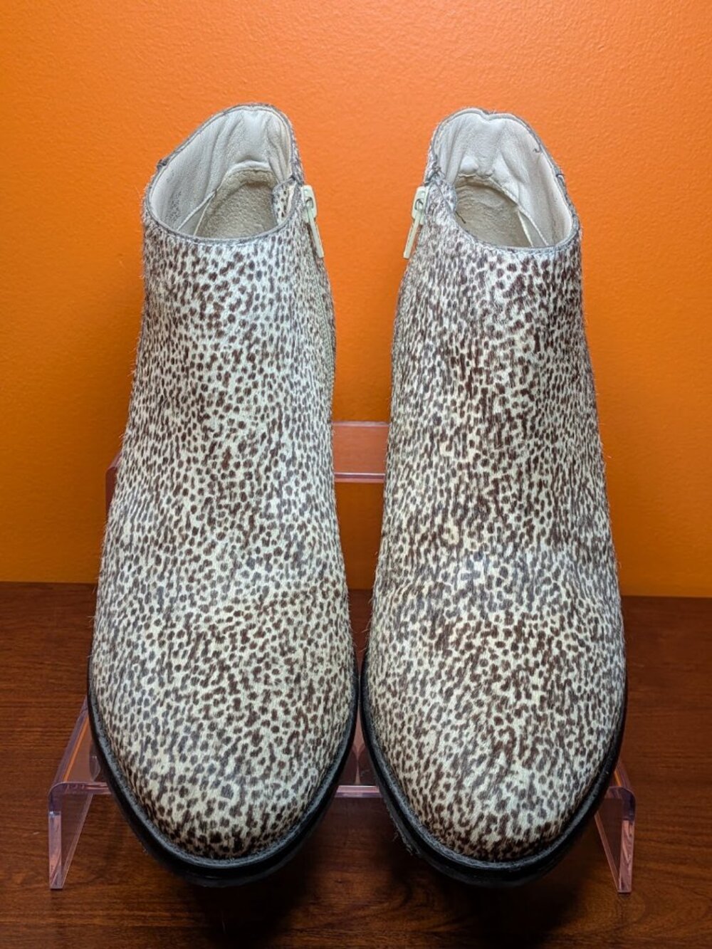 Matisse Billie Leopard Calf Hair Ankle Boots Size 10